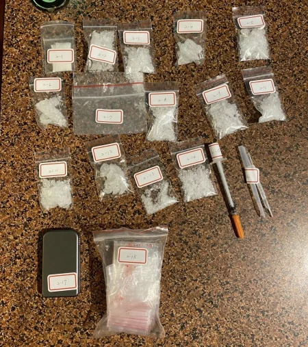毒品循郵寄行李夾藏進馬祖 專案小組拘提5人