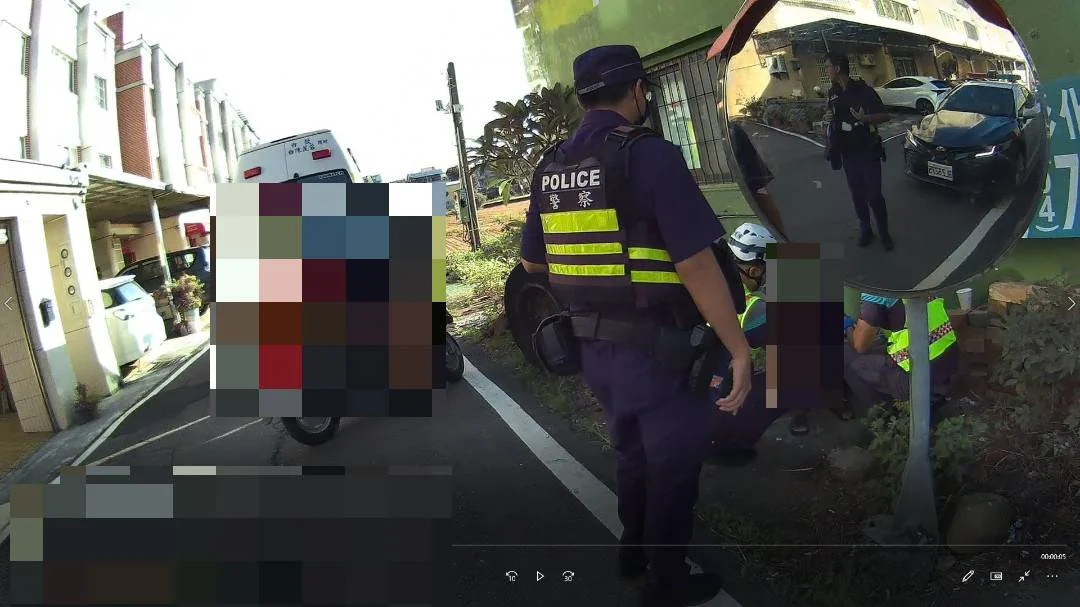 鹿港老婦外出運動迷途 員警查證身分後送醫聯繫家屬