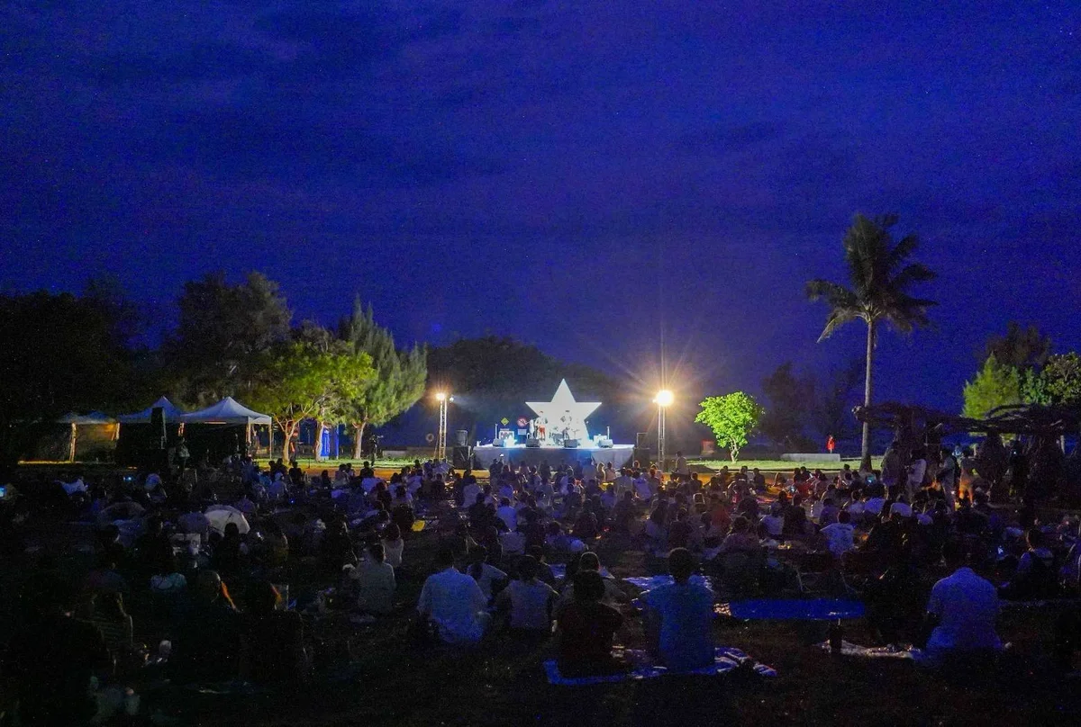 父親節把聚餐搬到海邊　成功星空音樂會湧入逾3500人