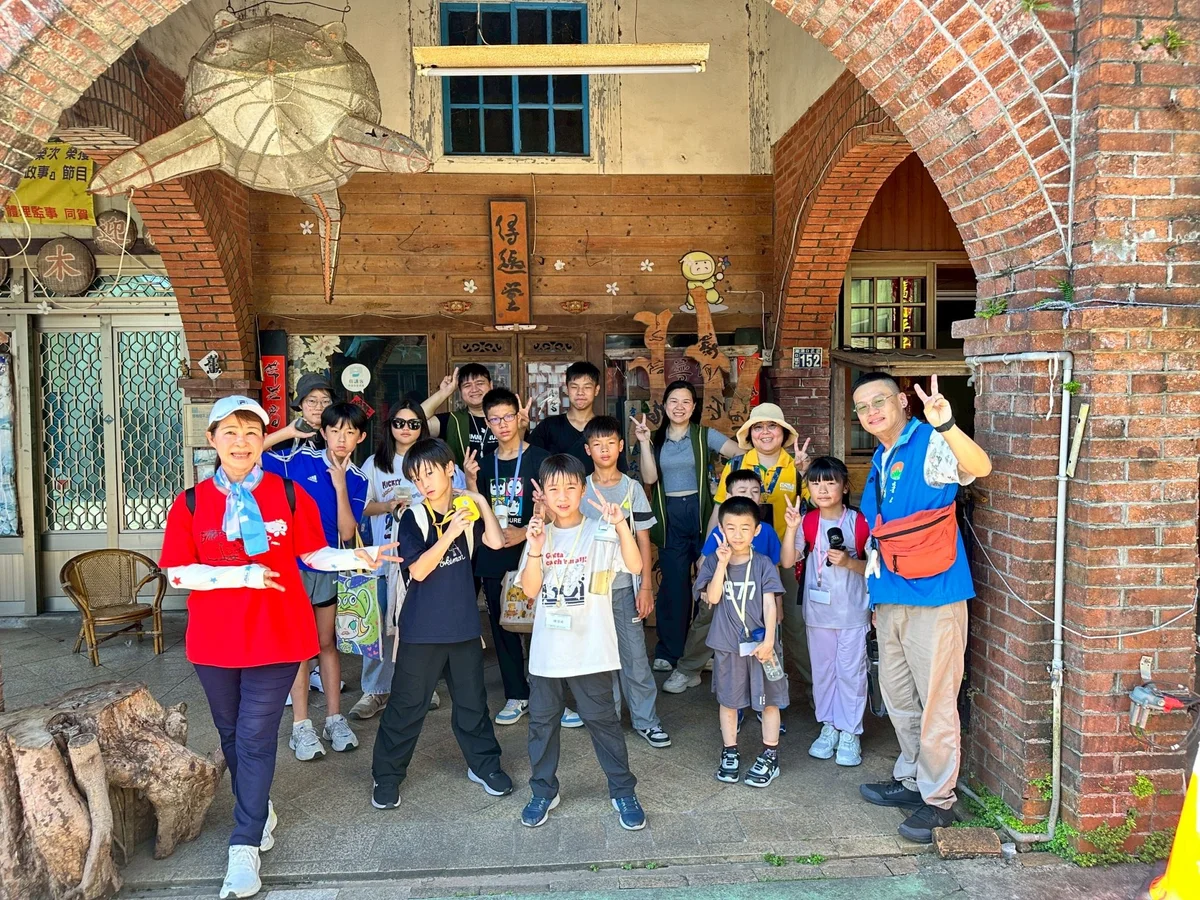 走進老湖口解謎做窯烤Pizza　15名孩子在夏令營認識家鄉也學自保