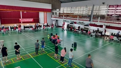 扛沙包拔腿狂奔 1600人爭奪台中清潔隊員 碩士也來報考