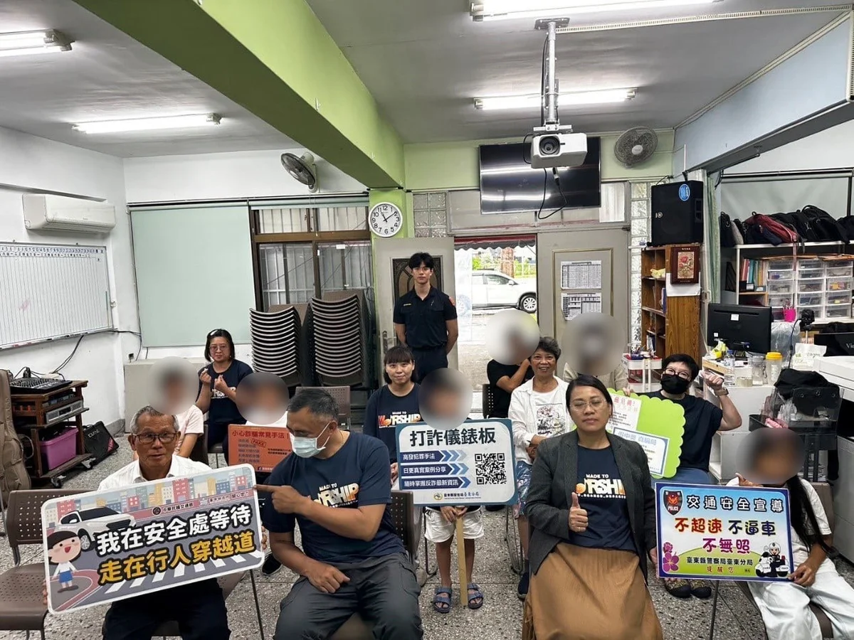 走進豐谷教會守護青春 豐里警談反詐與用路安全