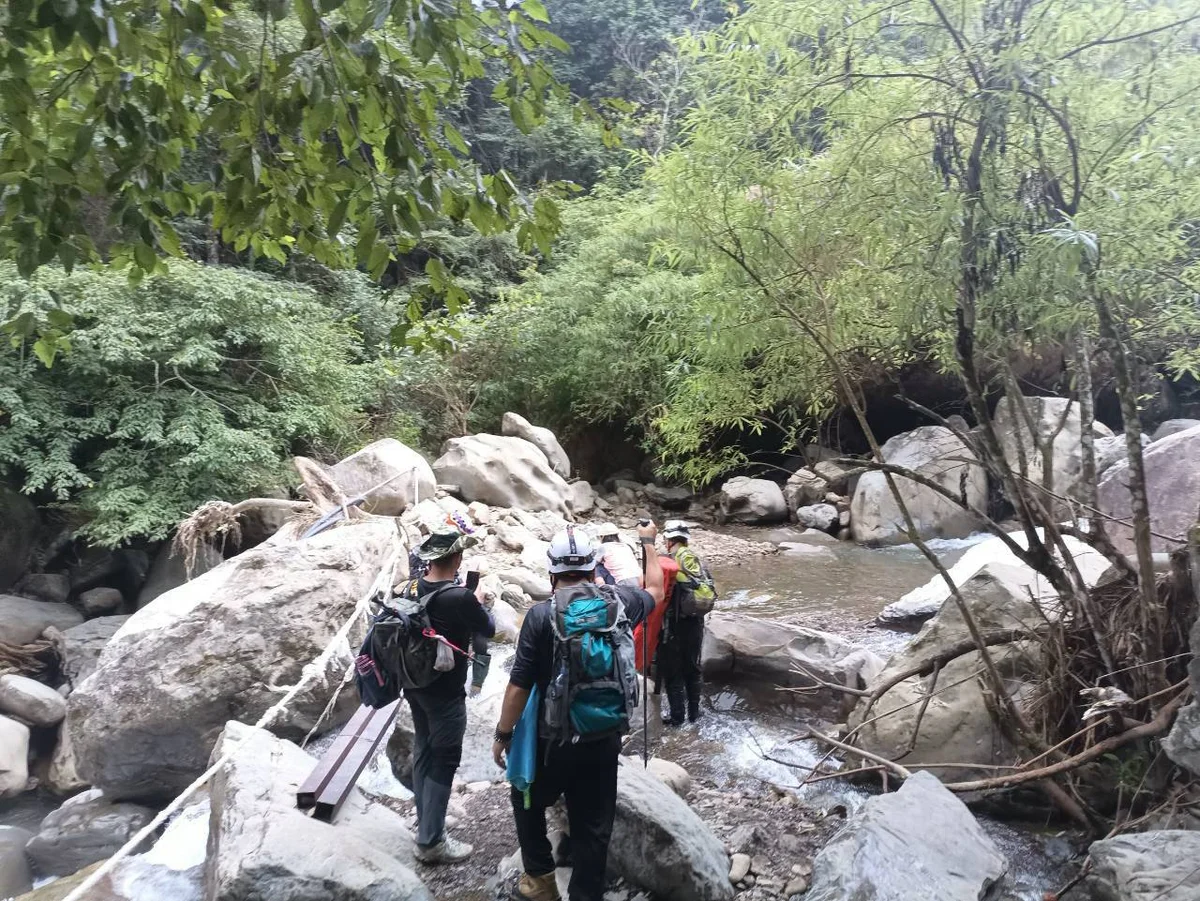 南庄加里山8月18日登山客跌倒　消防會同救援