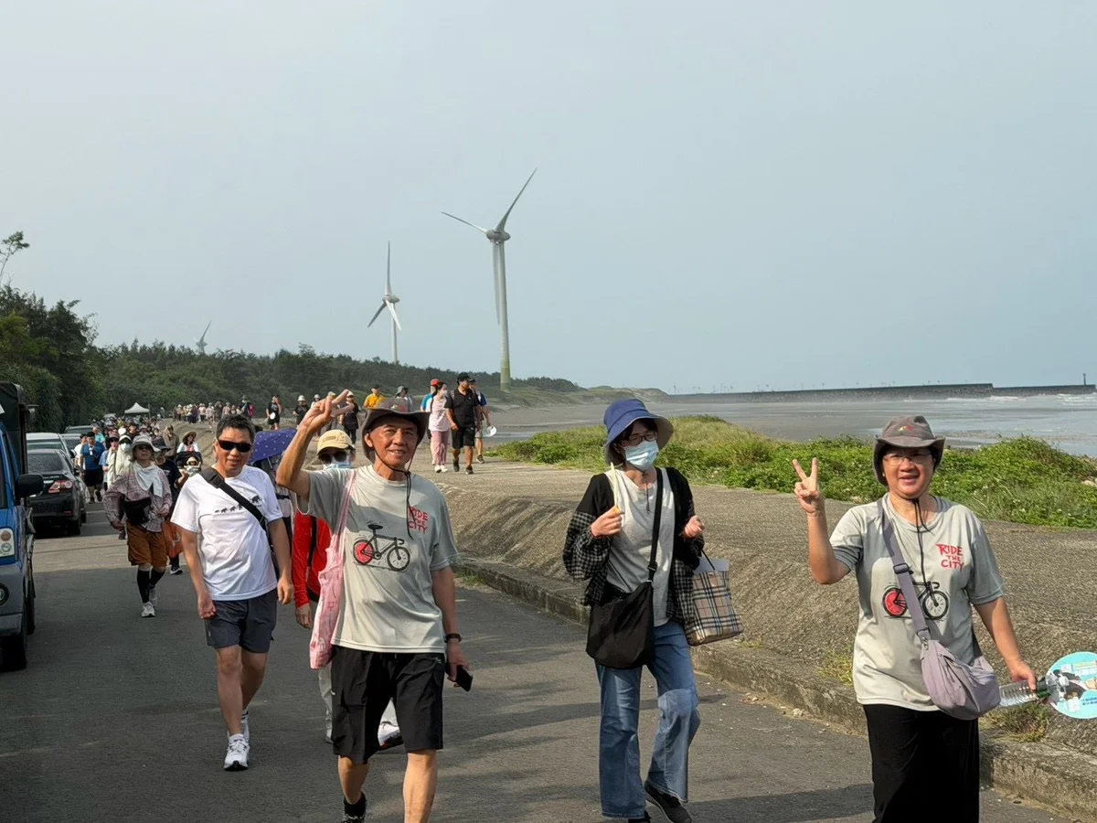 沿海岸走進百年石滬 逾六百人新豐健走看見濱海文化