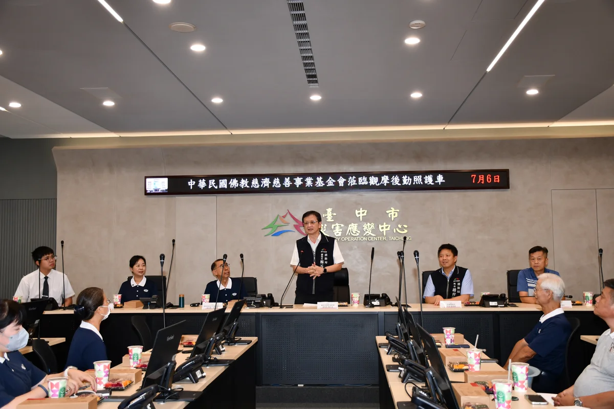 台中消防推後勤照護車 找慈濟志工一起把救災後盾補得更穩