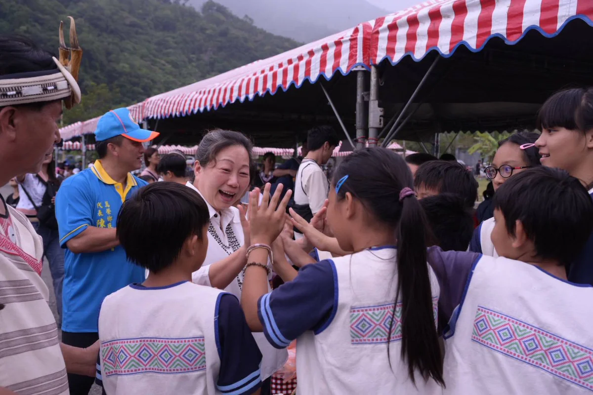 萬榮感恩祭體驗傳統技藝　徐榛蔚談育兒與文化傳承
