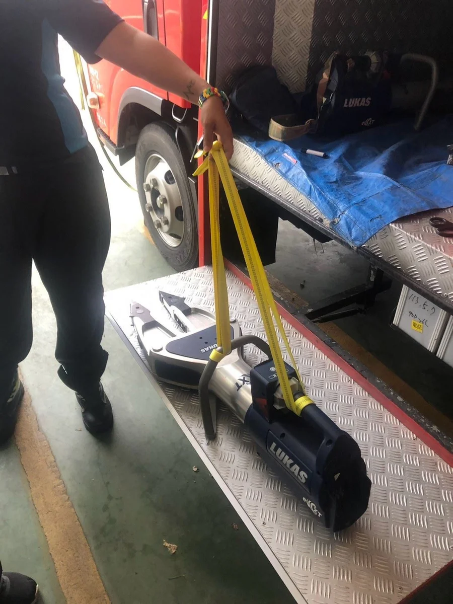 頭屋分隊實作油壓破壞器材 把救援空間搶在黃金時間前