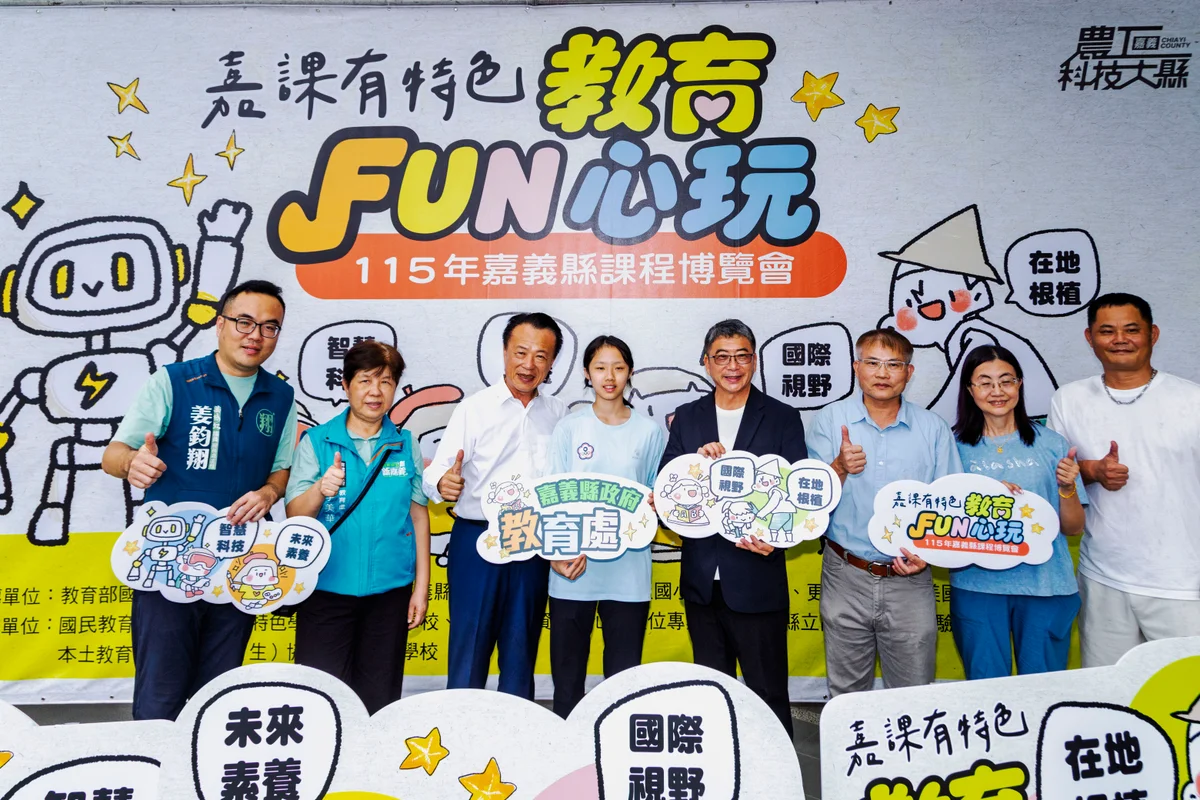 走進永慶高中闖學習島　翁章梁看見嘉義孩子動手學