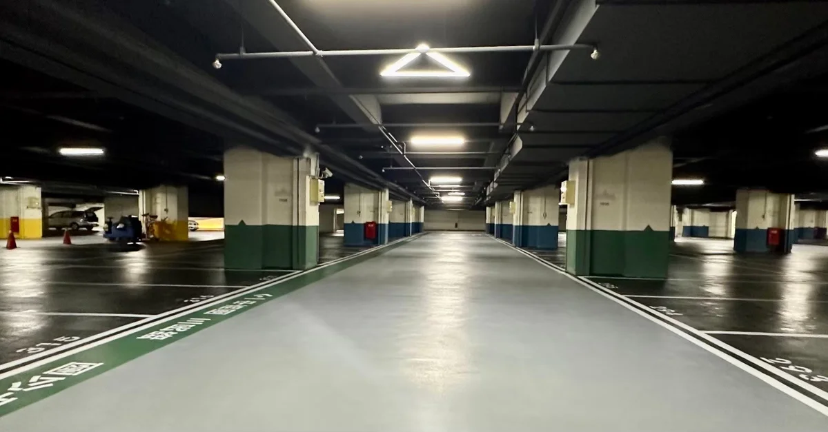 用了近四十年的台中公園地下停車場　翻新後拿下全國首獎