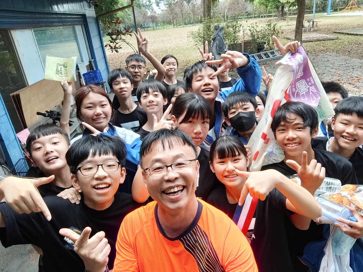 43年與26年守在孩子身邊　嘉義市林秀香、蔡邦居獲師鐸獎
